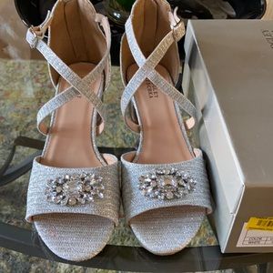 Badgley mischaka girls shoe on size 3